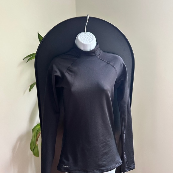 Nike Pro Black Fitted Long Sleeve Tee - Picture 1 of 6